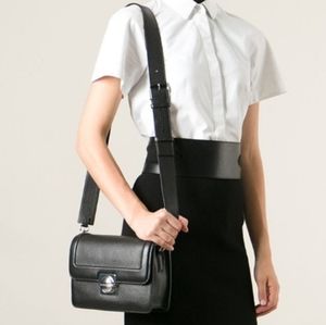 Marc by Marc Jacobs Vintage Top Schooly Messenger crossbody bag vintage